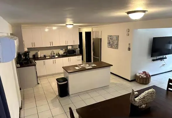 Willa Sleeps 8 - Countryside Retreat Las Piedras