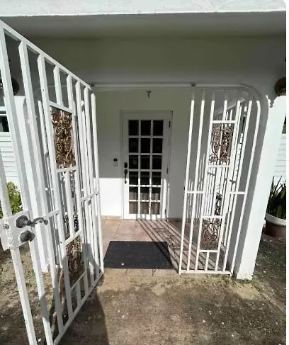 Willa Sleeps 8 - Countryside Retreat Las Piedras Dom wakacyjny